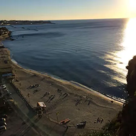 Ischia-forio-punta Caruso-la Grille Du Coq-villa 2 Il Prezzo Della E Riferito All'intero Con Il Limite Delle Persone Previste N 4 Lacco Ameno