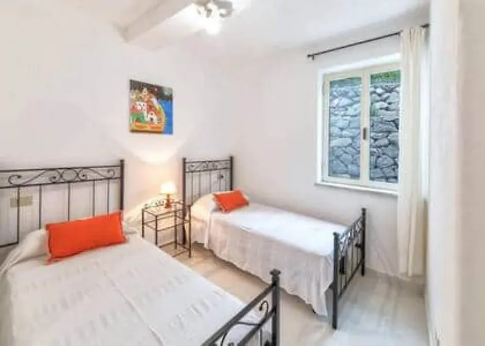 Ischia-forio-punta Caruso-la Grille Du Coq-villa 2 Il Prezzo Della E Riferito All'intero Con Il Limite Delle Persone Previste N 4 *