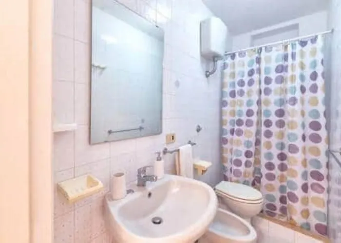 Ischia-forio-punta Caruso-la Grille Du Coq-villa 2 Il Prezzo Della E Riferito All'intero Con Il Limite Delle Persone Previste N 4