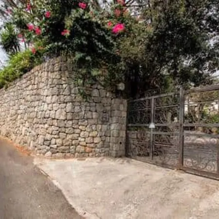 Ischia Forio Casa Villa, La Grille Du Coq 2 Il Prezzo Della E Riferito All'intero Con Il Limite Delle Persone Previste N 4 Ferienhaus